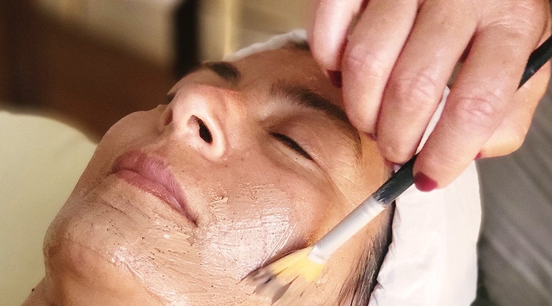 Tratamiento Facial Ayurvédico en Ahara Spa Holístico, Piriápolis